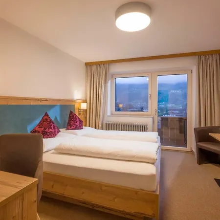 Johannishof שטום