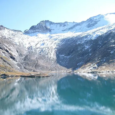 Johannishof בית הארחה