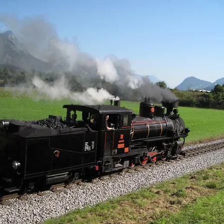 Johannishof בית הארחה *