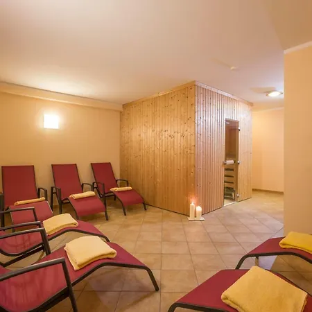 Johannishof Guest house Stumm